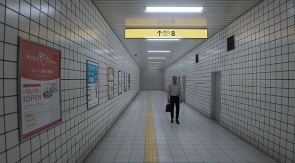 八号出口手机版游戏